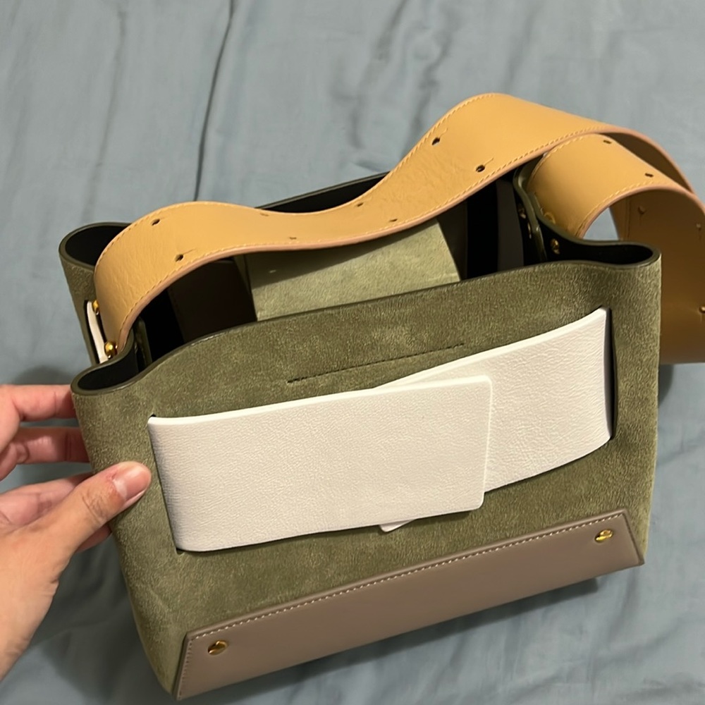 YUZEFI bag